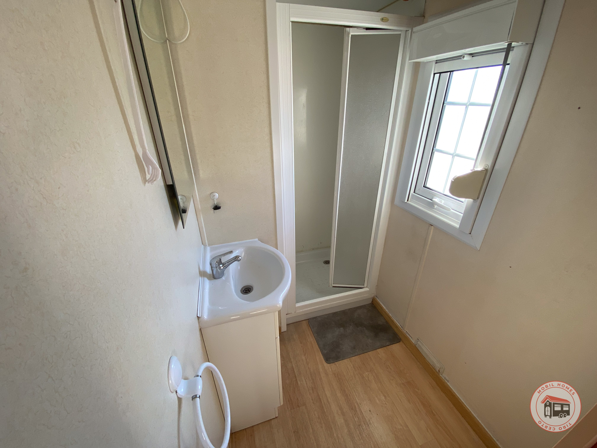 484475994_122159725280344182_905423653301507806_n